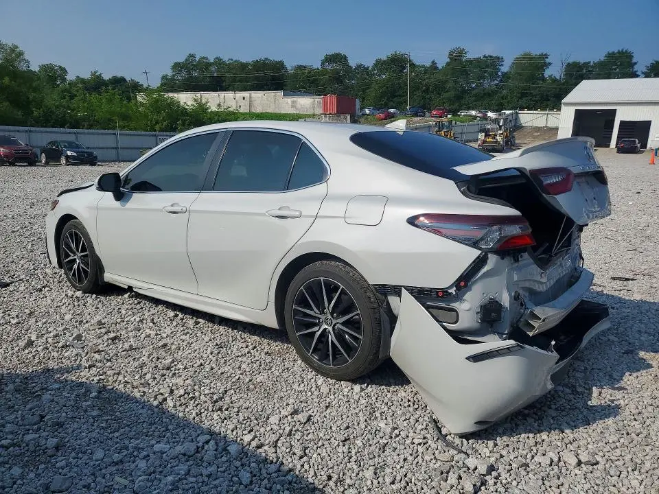 2024 TOYOTA CAMRY SE  