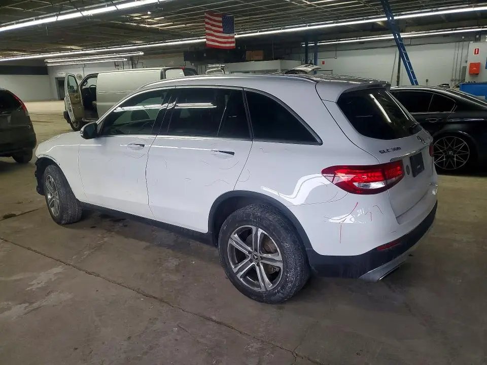 2018 MERCEDES-BENZ GLC 300 4MATIC  