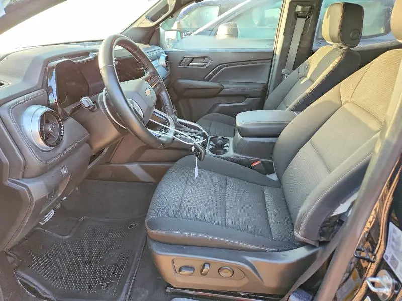 2023 CHEVROLET COLORADO LT  