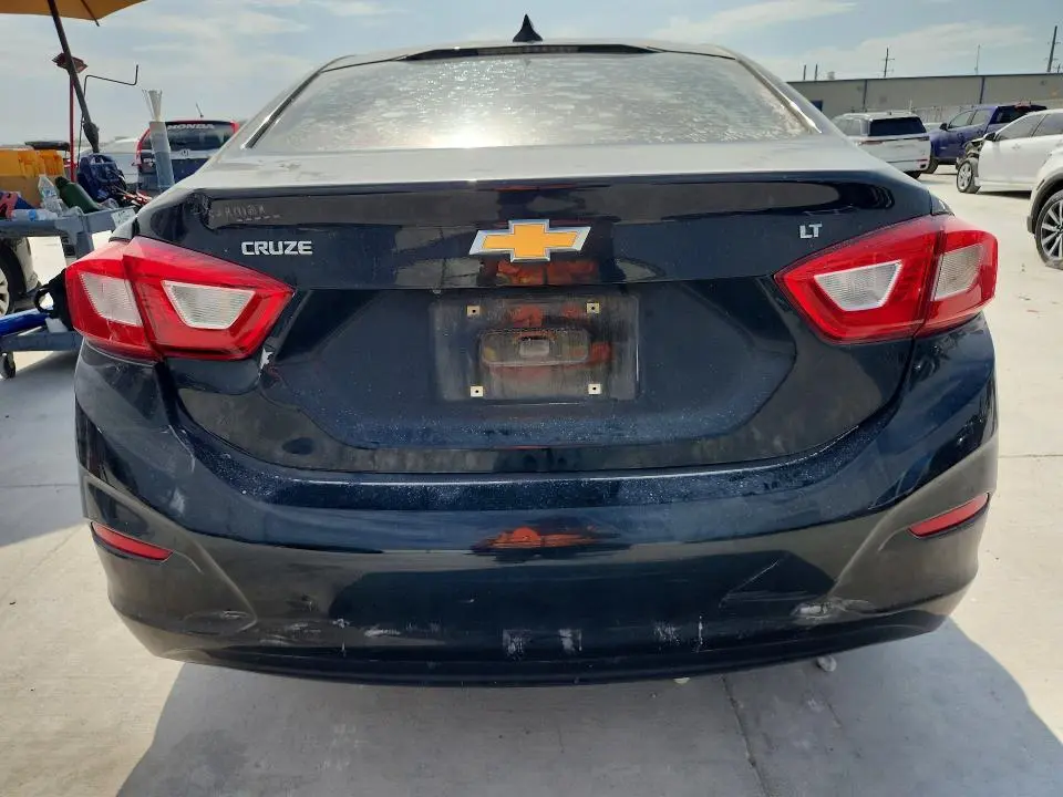 2019 CHEVROLET CRUZE LT  