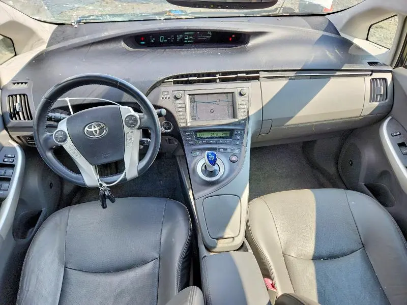2010 TOYOTA PRIUS V  