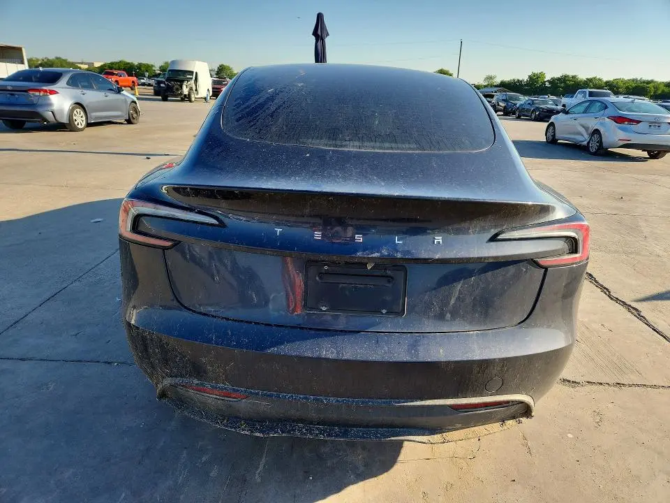 2024 TESLA MODEL 3   