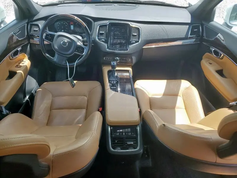 2016 VOLVO XC90 T6  