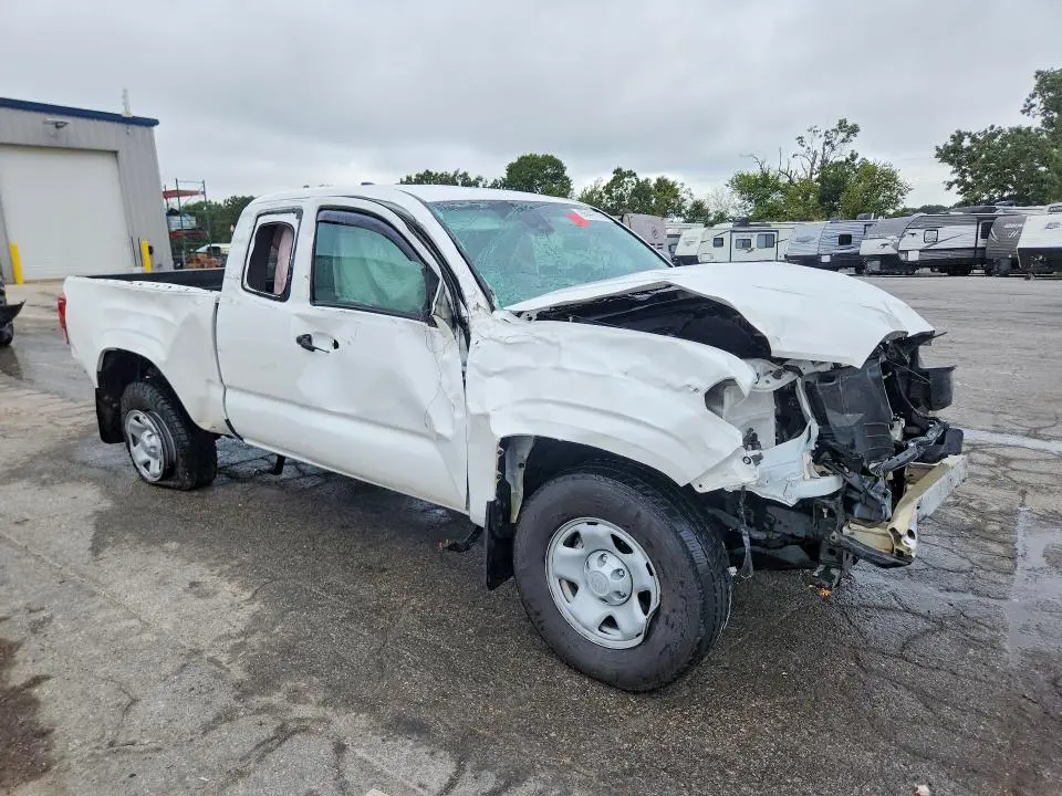 2022 TOYOTA TACOMA SR  