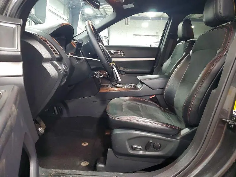2019 FORD EXPLORER XLT  
