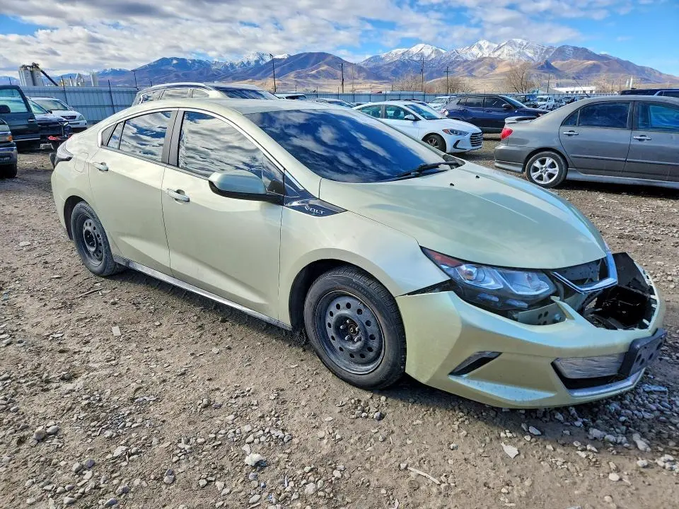 2017 CHEVROLET VOLT LT  