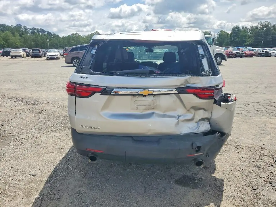 2022 CHEVROLET TRAVERSE LS  