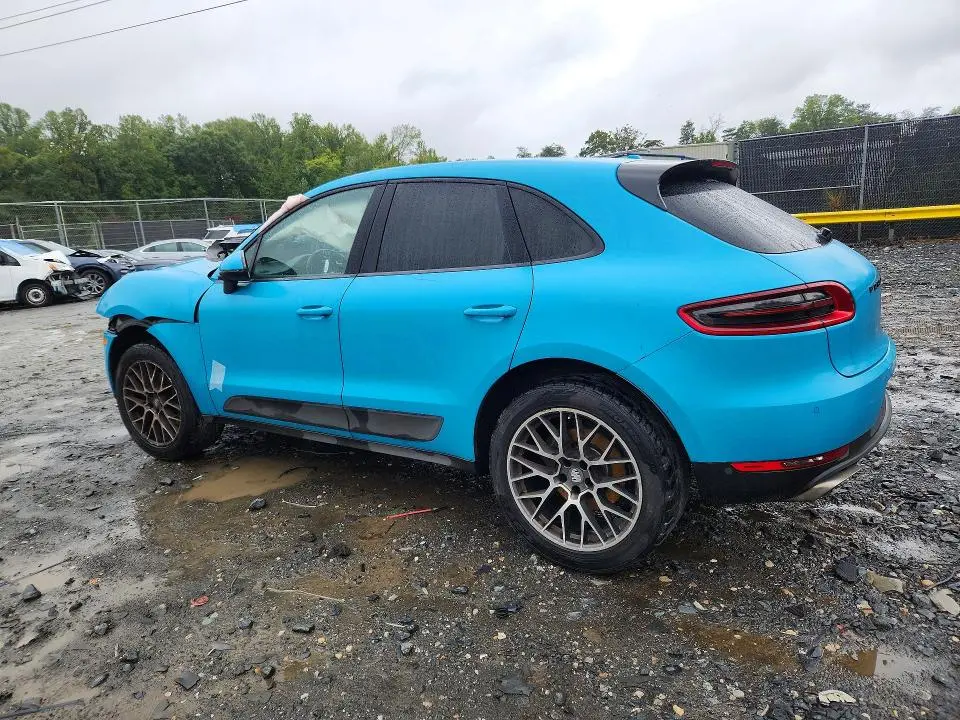 2018 PORSCHE MACAN   