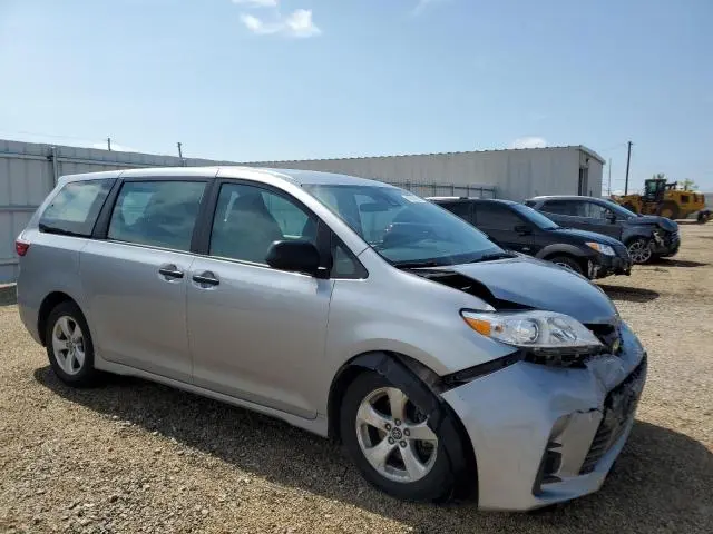 2018 TOYOTA SIENNA L  