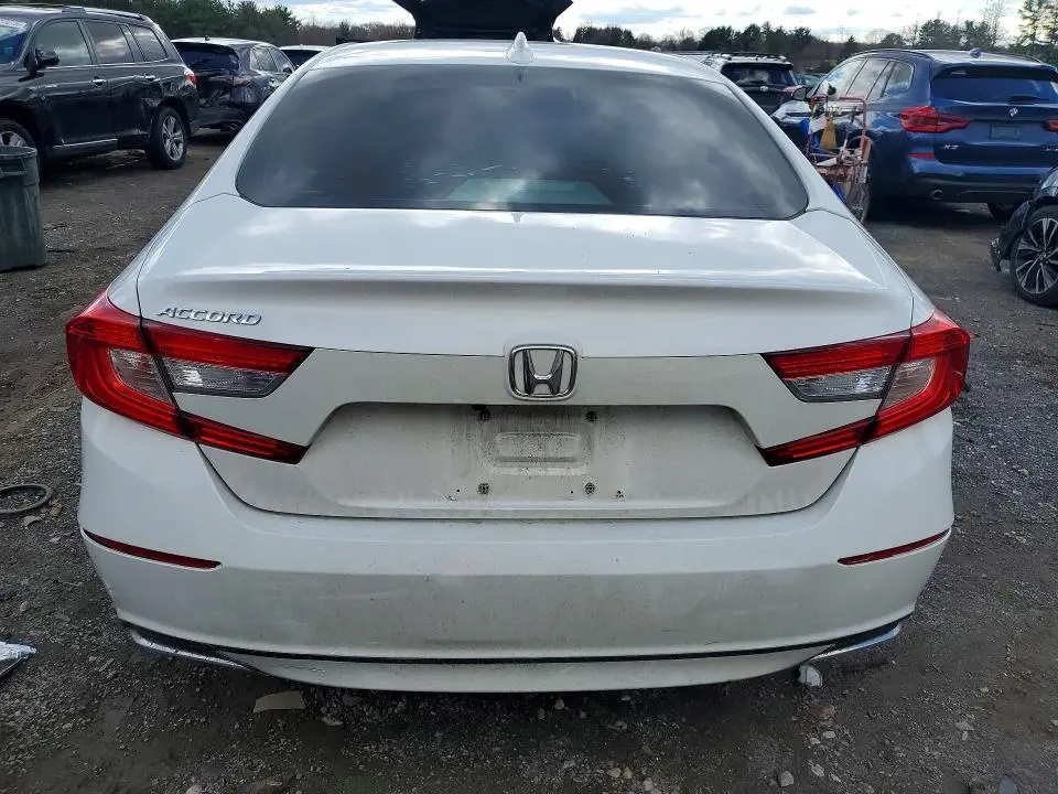 2019 HONDA ACCORD LX  