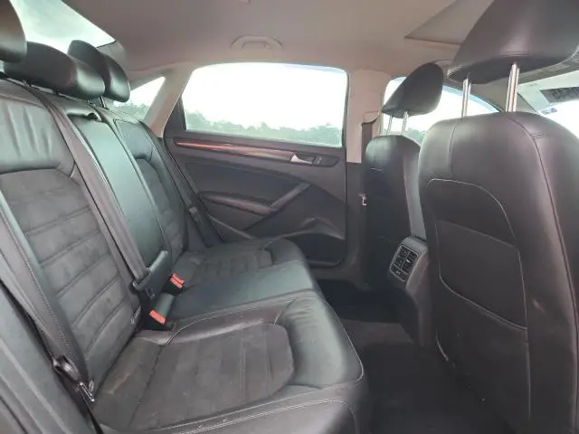 2015 VOLKSWAGEN PASSAT SEL