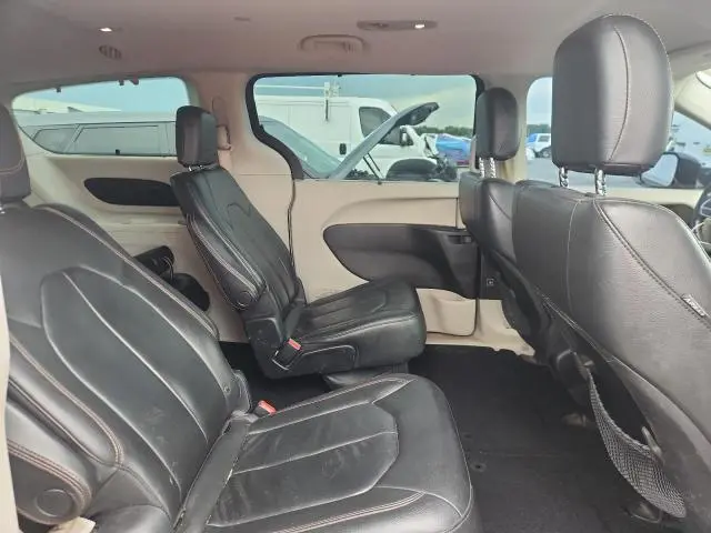 2017 CHRYSLER PACIFICA TOURING L  