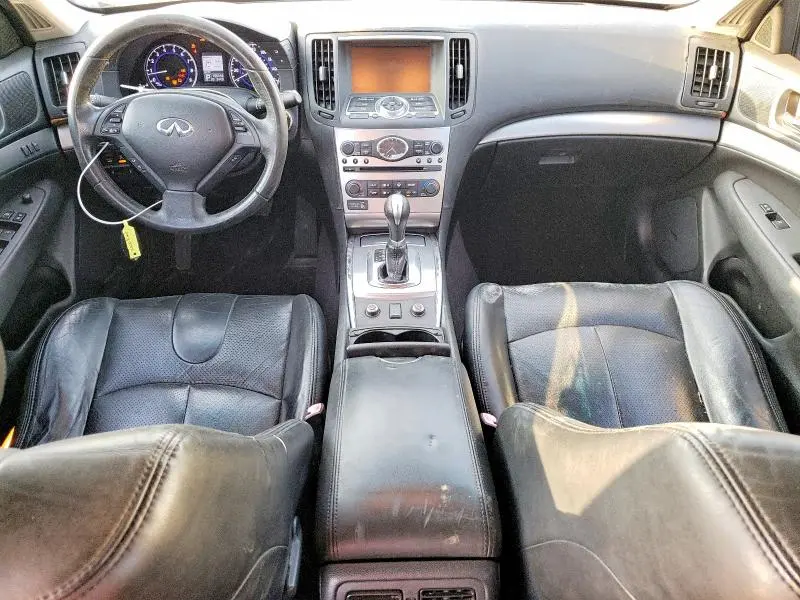 2011 INFINITI G37   