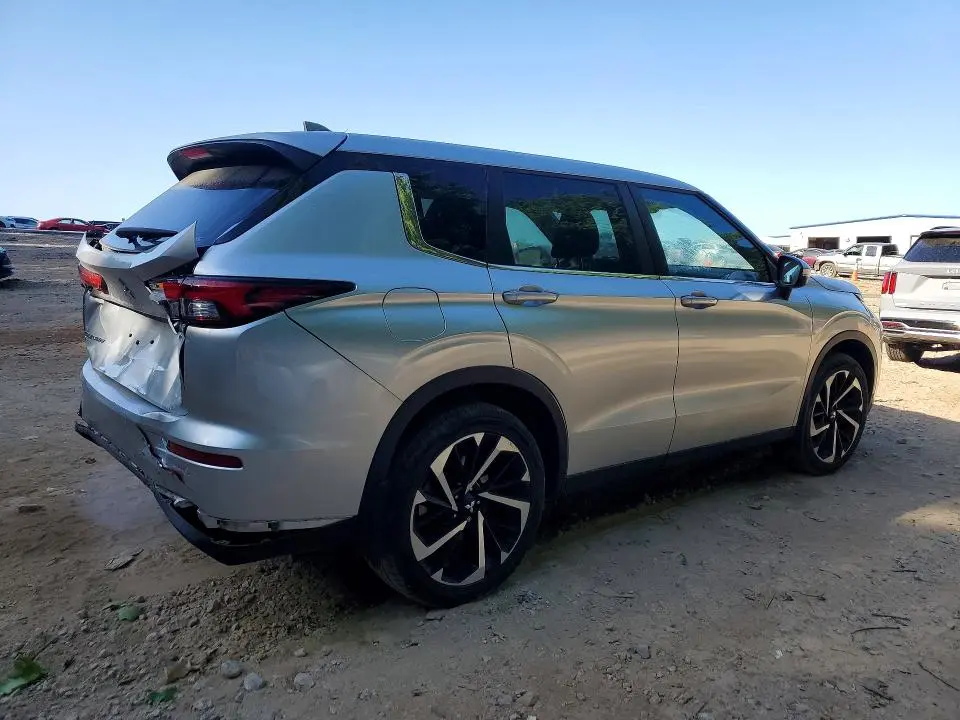 2022 MITSUBISHI OUTLANDER ES  