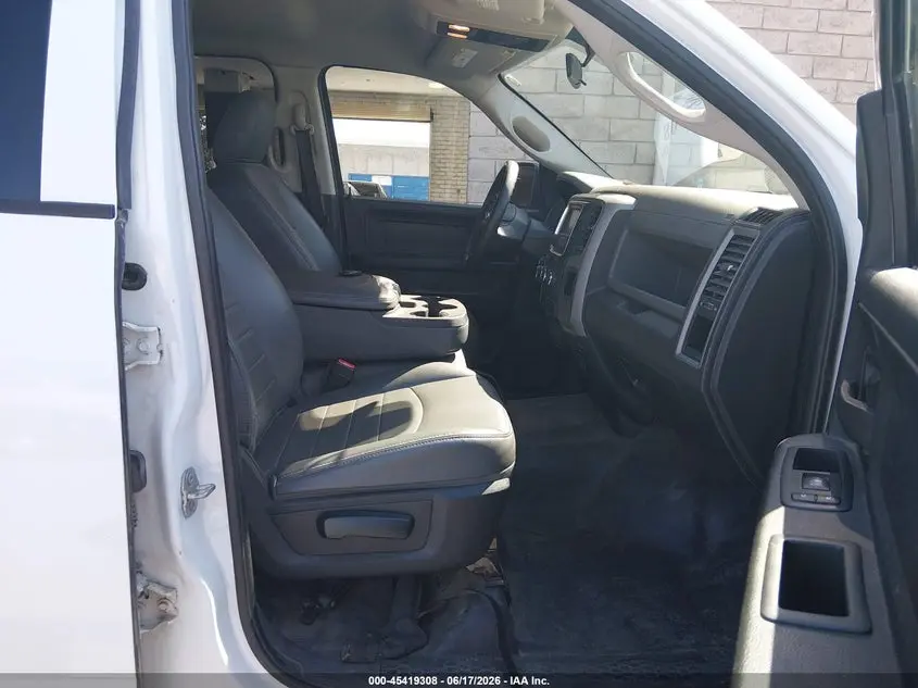 2018 RAM 1500 TRADESMAN  4X2 5'7 BOX