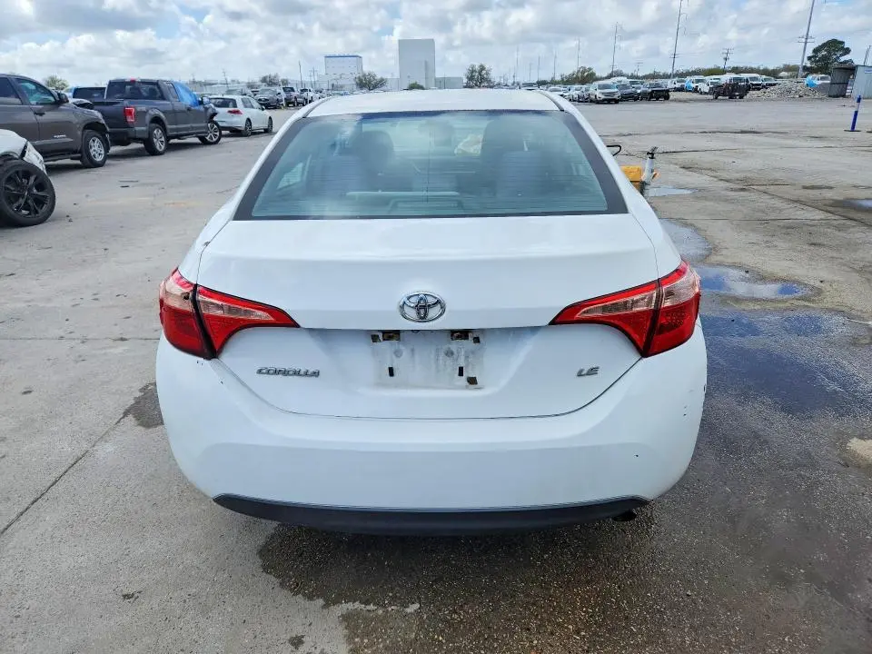 2018 TOYOTA COROLLA LE  