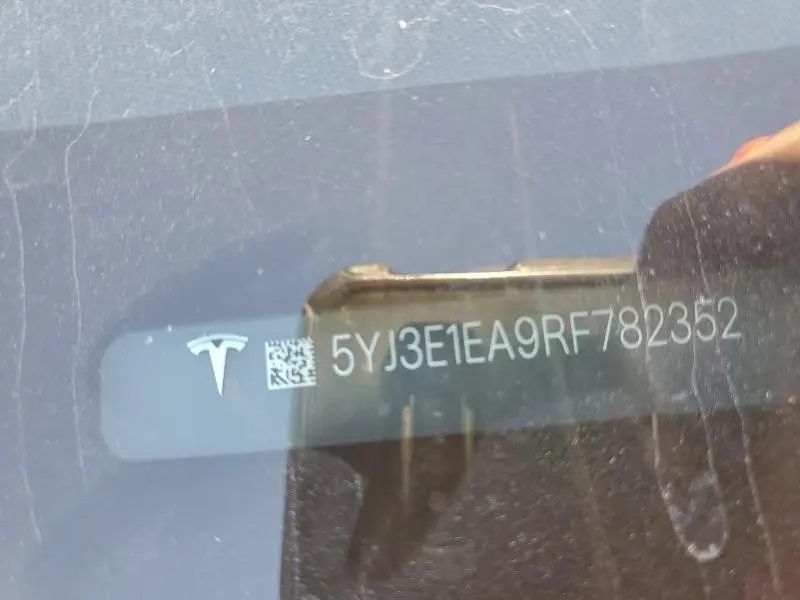 2024 TESLA MODEL 3   