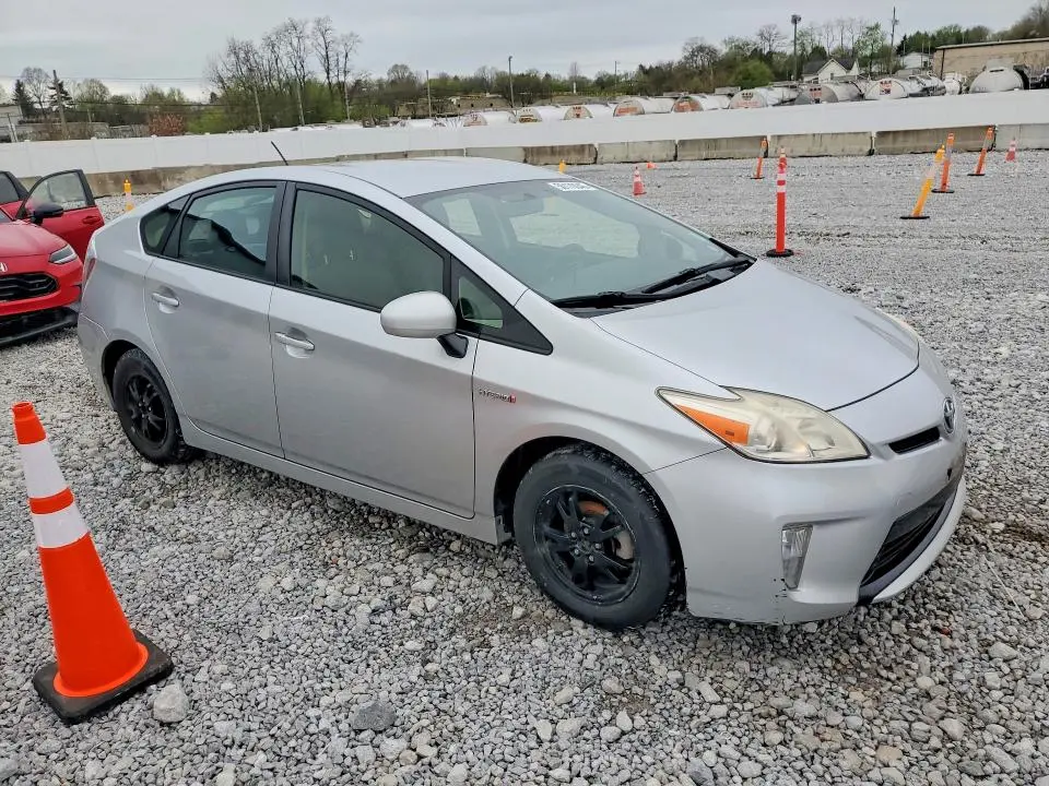 2012 TOYOTA PRIUS TWO  
