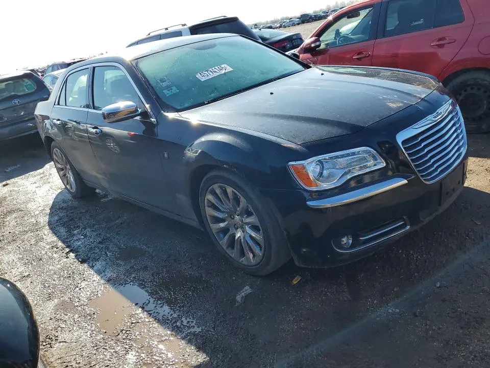 2013 CHRYSLER 300   