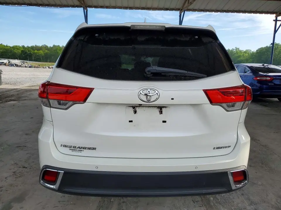 2018 TOYOTA HIGHLANDER LIMITED  