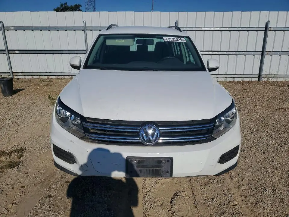 2015 VOLKSWAGEN TIGUAN S  