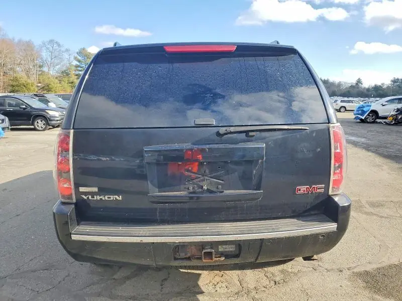 2011 GMC YUKON DENALI  