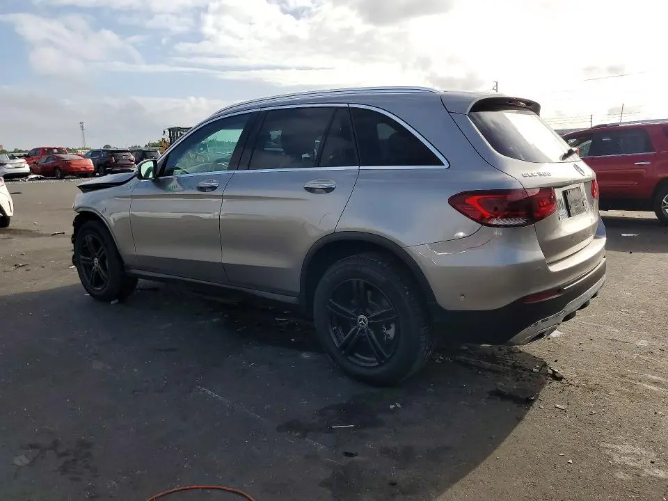 2021 MERCEDES-BENZ GLC 300  