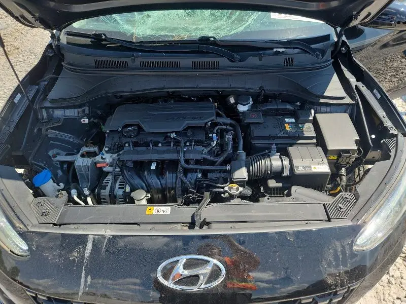 2023 HYUNDAI KONA SE  