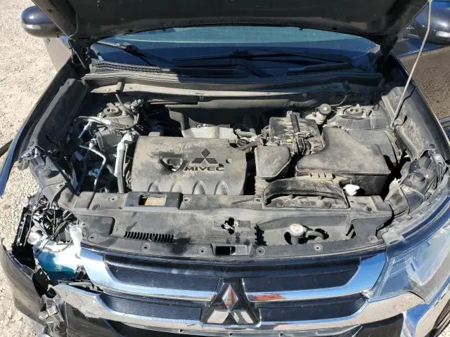 2018 MITSUBISHI OUTLANDER SE