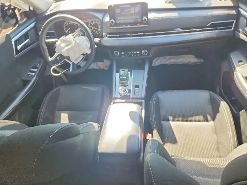 2024 MITSUBISHI OUTLANDER ES  