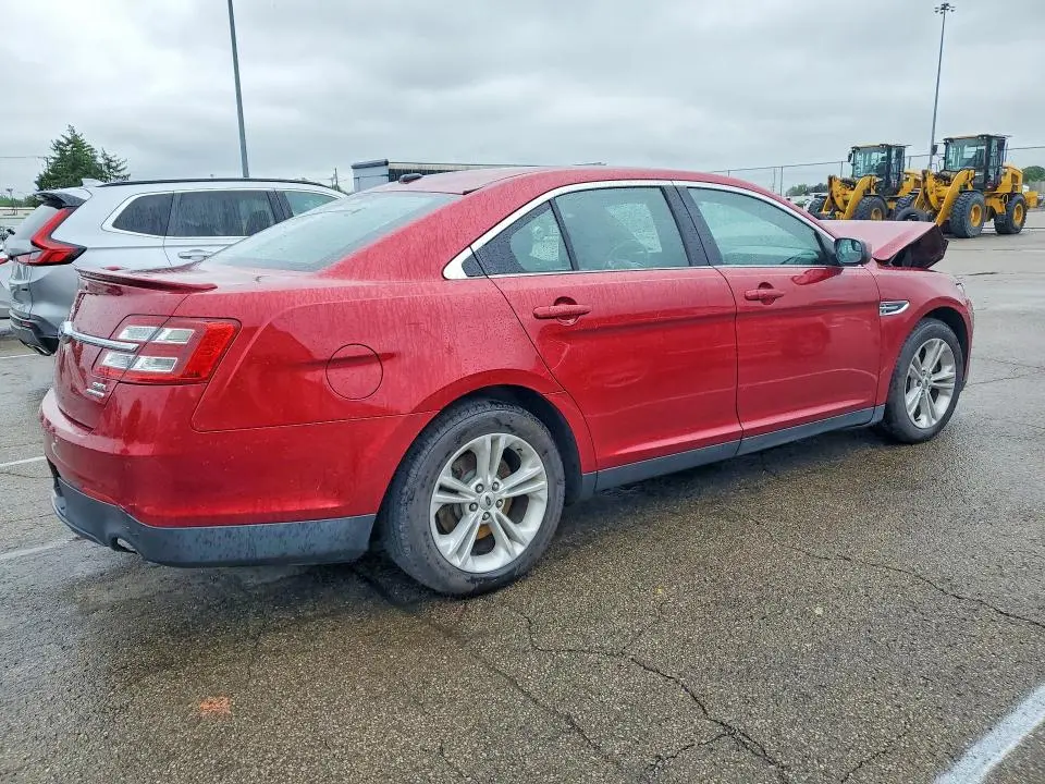 2015 FORD TAURUS SEL  