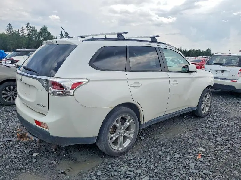 2014 MITSUBISHI OUTLANDER ES  