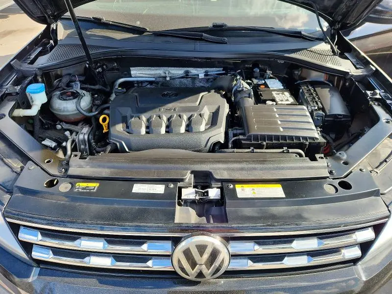 2021 VOLKSWAGEN TIGUAN SE  
