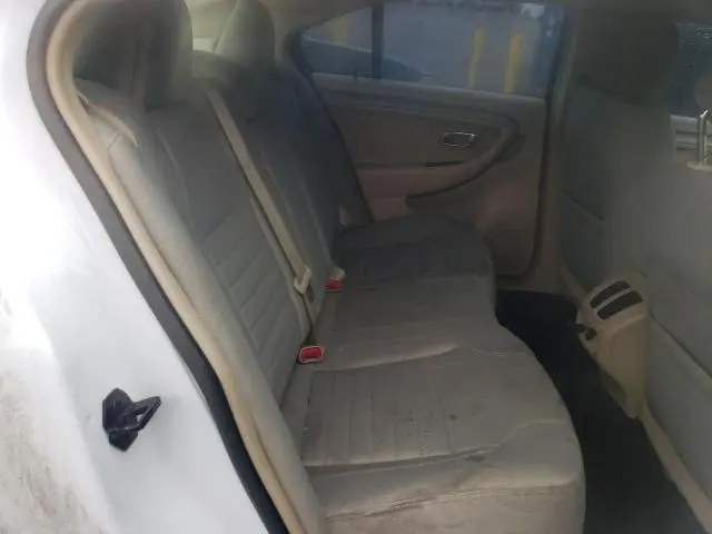 2016 FORD TAURUS SE  