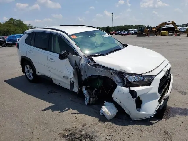 2020 TOYOTA RAV4 LE  
