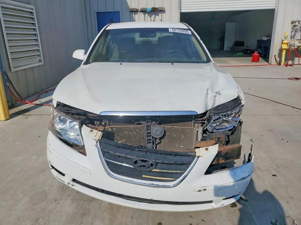 2010 HYUNDAI SONATA GLS  