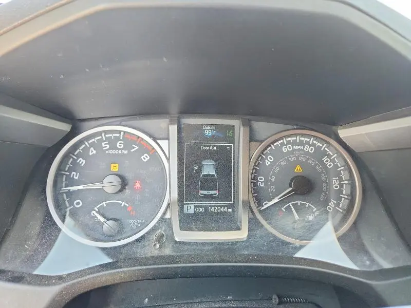 2021 TOYOTA TACOMA SR5 V6  