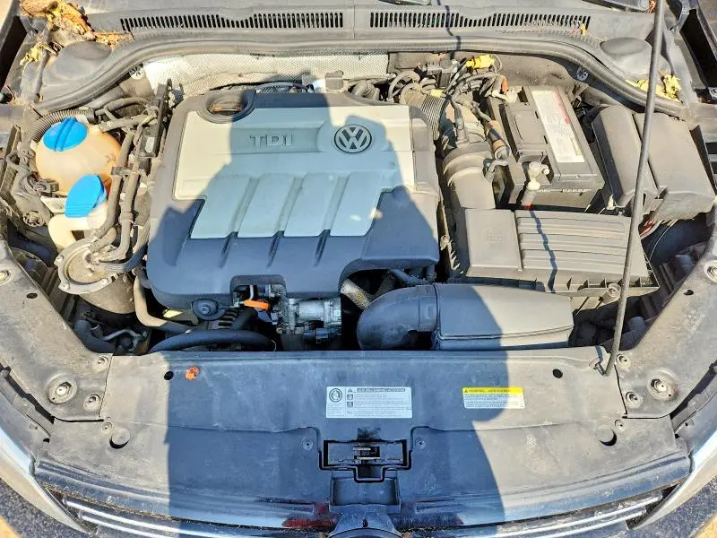 2013 VOLKSWAGEN JETTA TDI  
