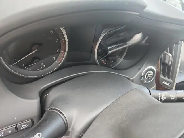 2019 INFINITI Q50 LUXE  