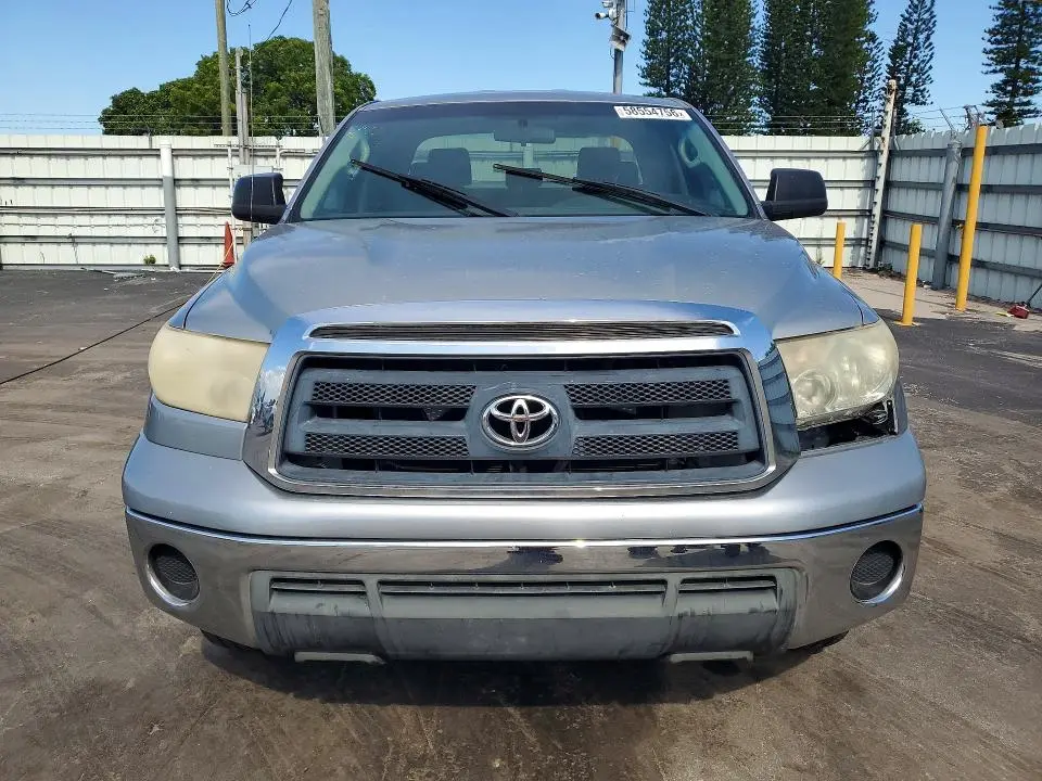 2013 TOYOTA TUNDRA DOUBLE CAB SR5  