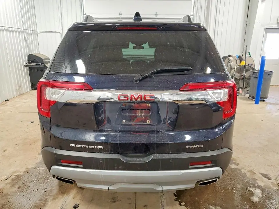 2021 GMC ACADIA SLT  