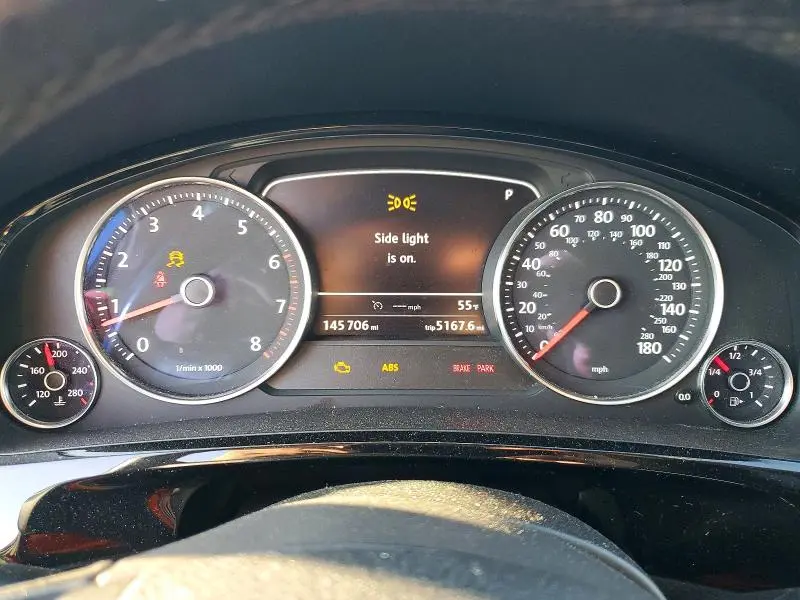 2014 VOLKSWAGEN TOUAREG V6  