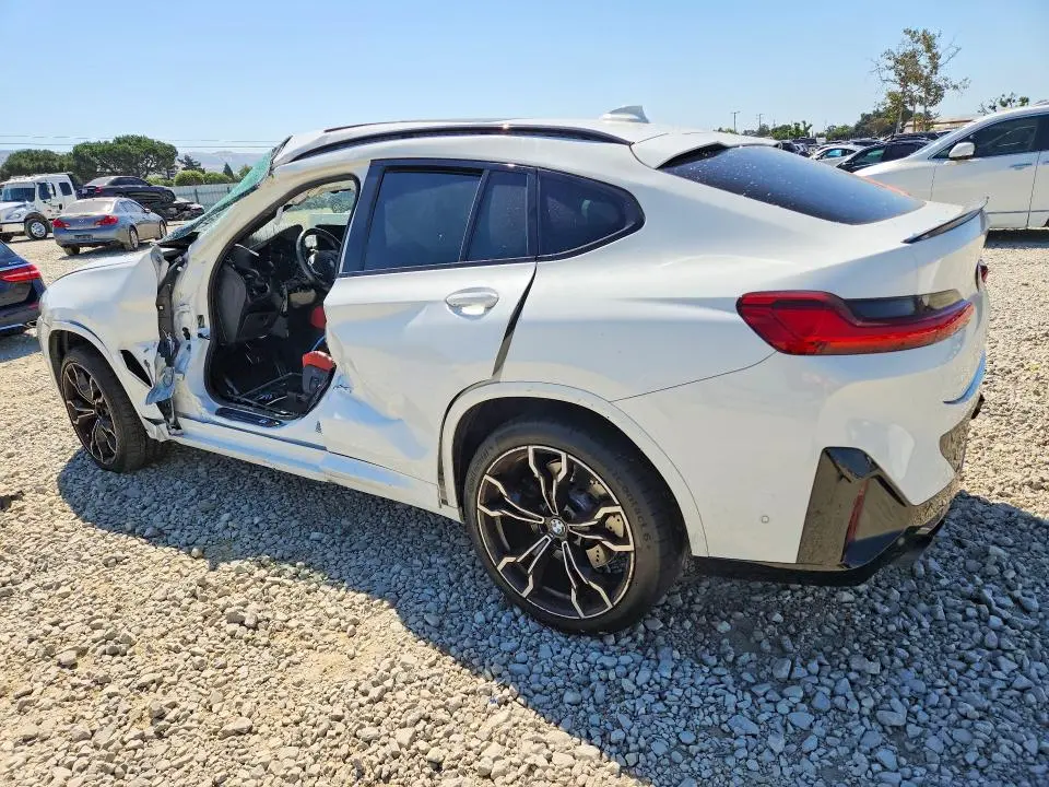 2024 BMW X4 M  