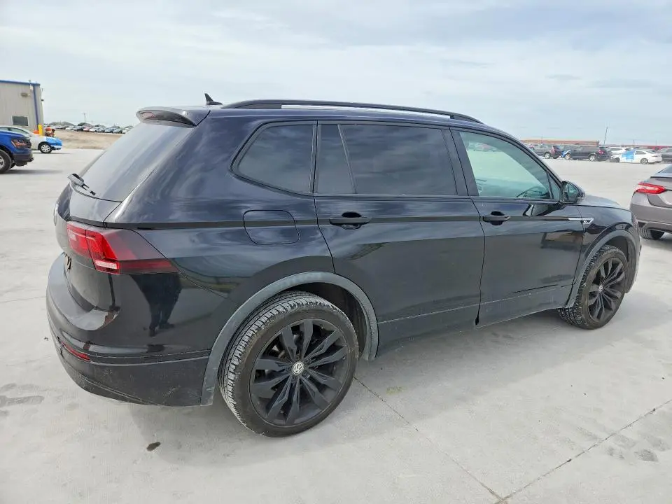 2020 VOLKSWAGEN TIGUAN SE  