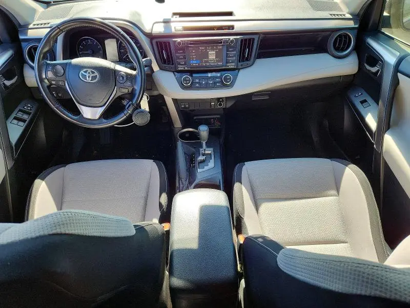 2017 TOYOTA RAV4 XLE  