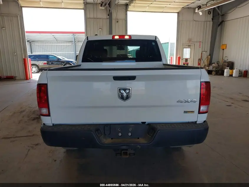 2019 RAM 1500 CLASSIC TRADESMAN  4X4 5'7 BOX