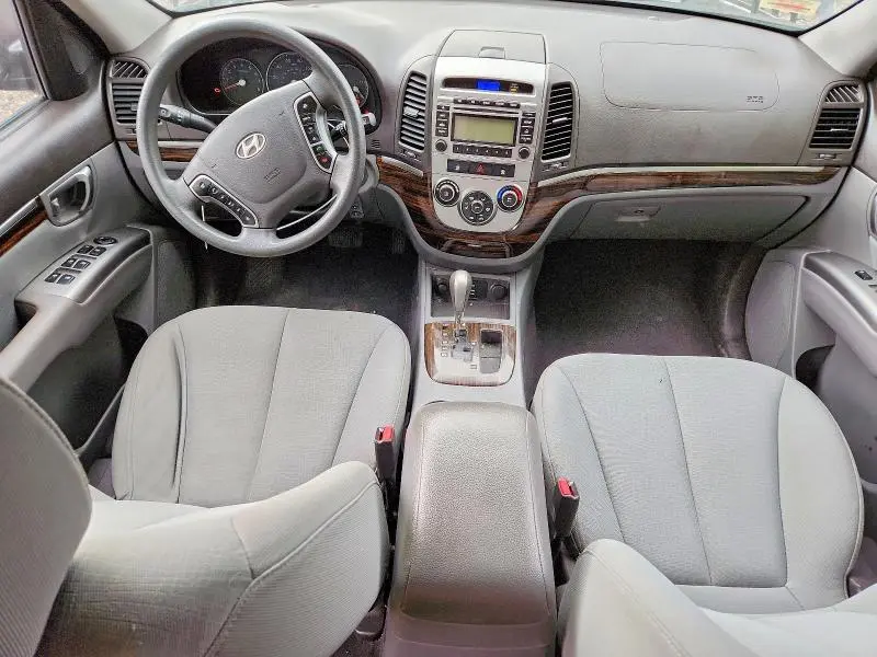 2010 HYUNDAI SANTA FE GLS  