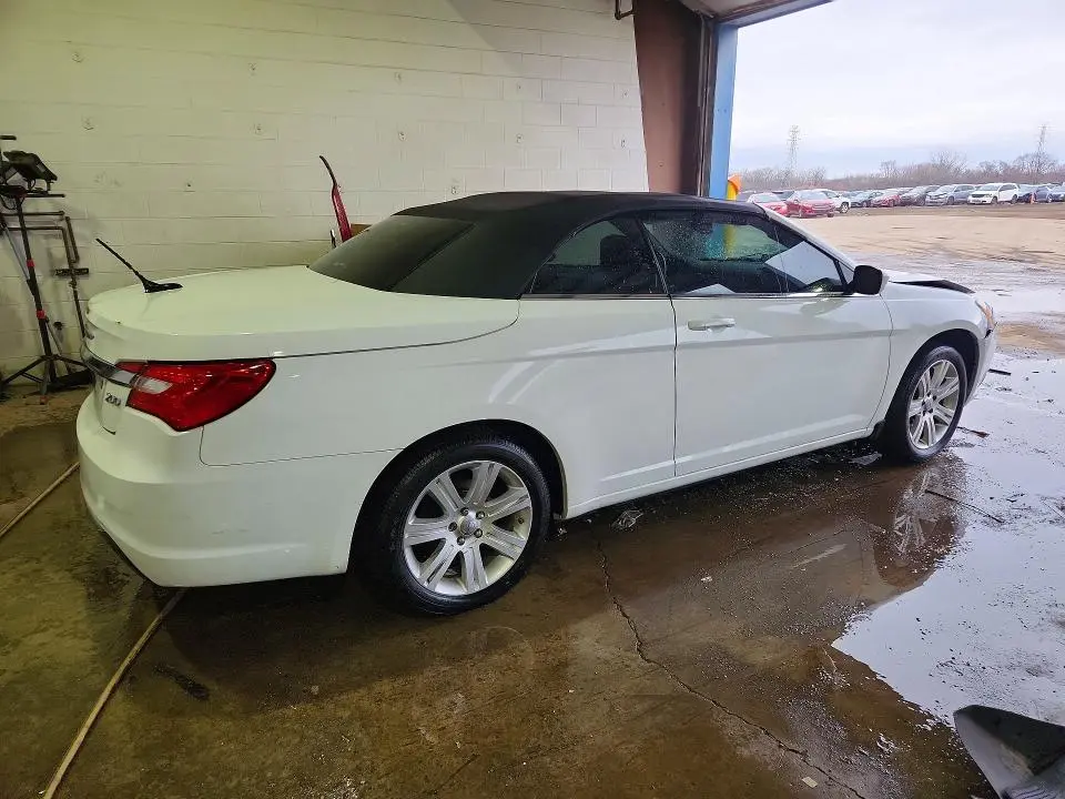 2013 CHRYSLER 200 TOURING  