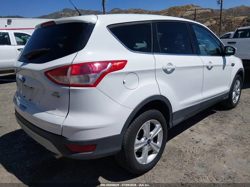 2016 FORD ESCAPE SE