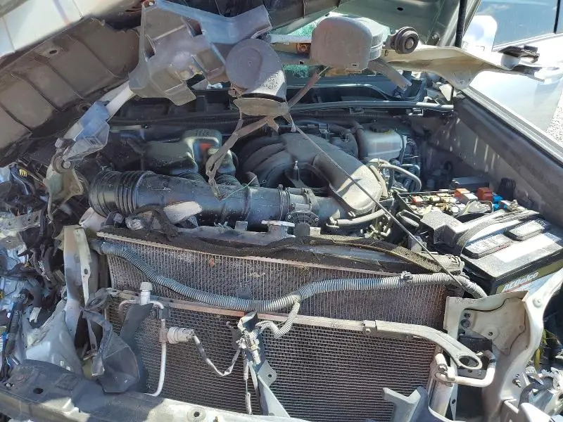 2011 TOYOTA 4RUNNER SR5  